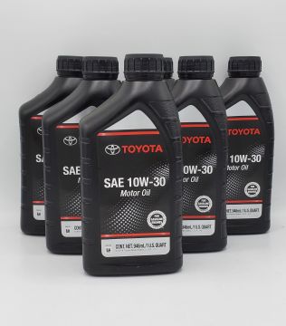 Toyota SAE 10W-30 Synthetic Motor Oil Quart Bottles
